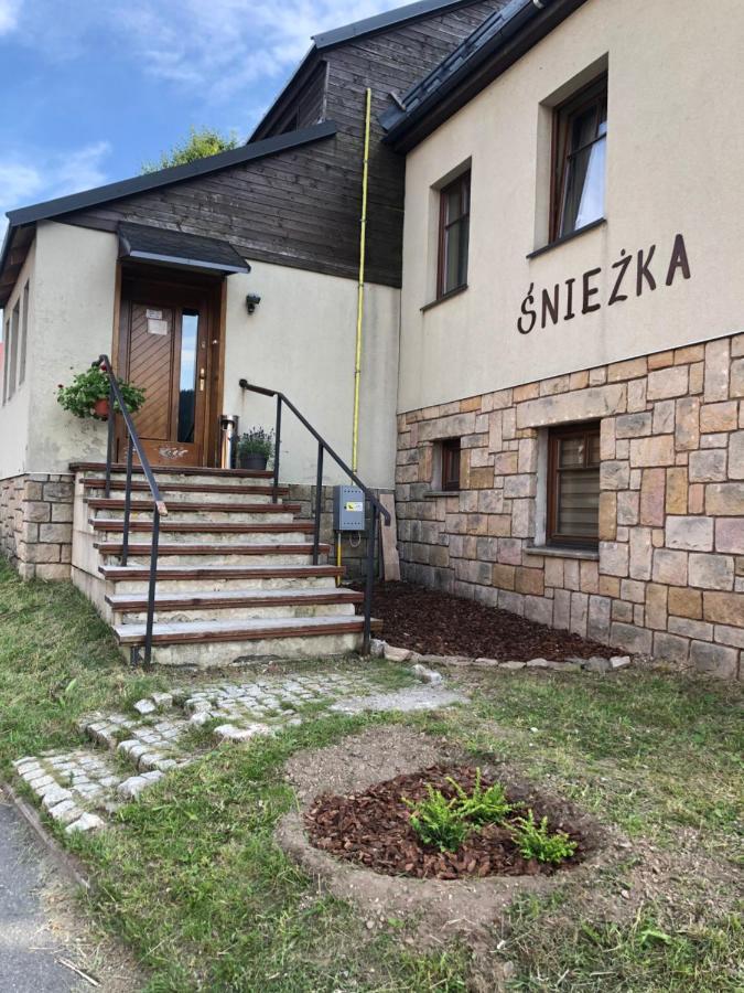 Sniezka Lägenhet Duszniki Zdrój Exteriör bild
